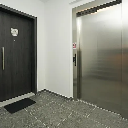 Apartament Patty 2 Modern And Brand New Close To The Center With Private Parking *