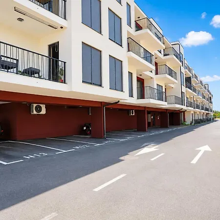 Patty 2 Modern And Brand New Close To The Center With Private Parking Apartament Umag